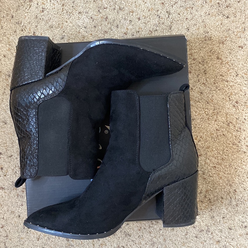 Chic suede blocked heel booties